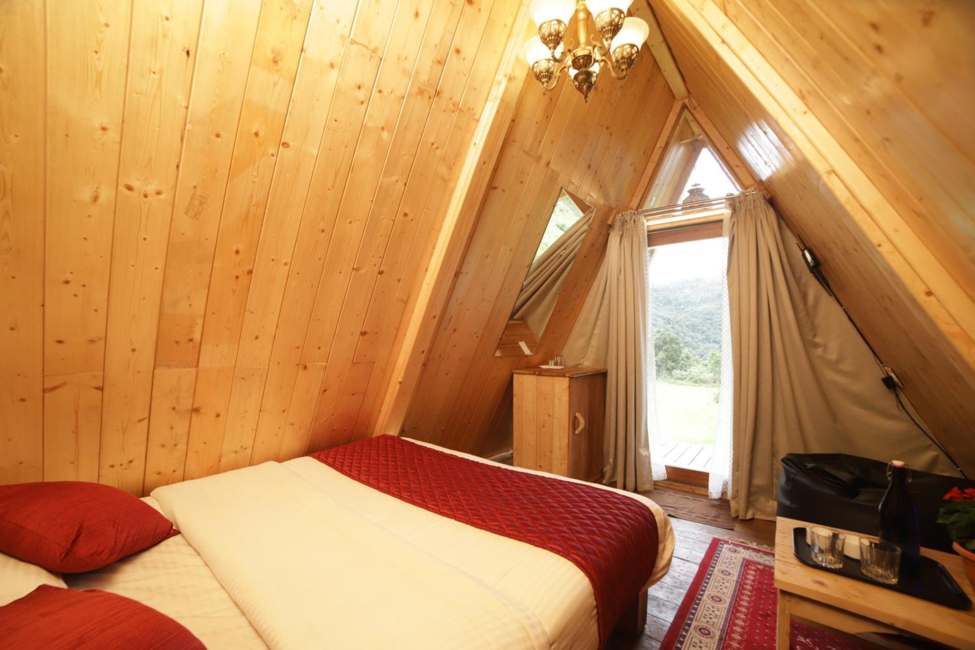 Eagle Woods Kookal Bed and Breakfast Kukkal Exteriör bild